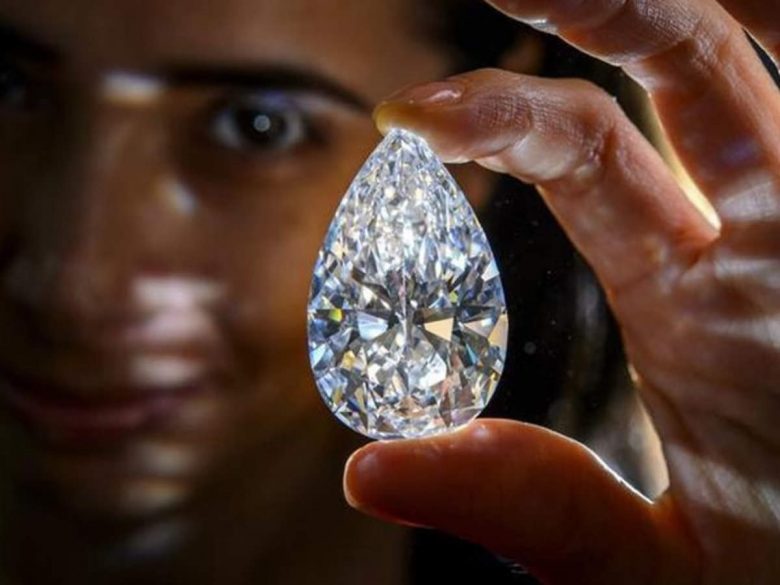 Huge diamond represents the beautiful self and your ability to manifest anything you want with mind over matter mind power 
